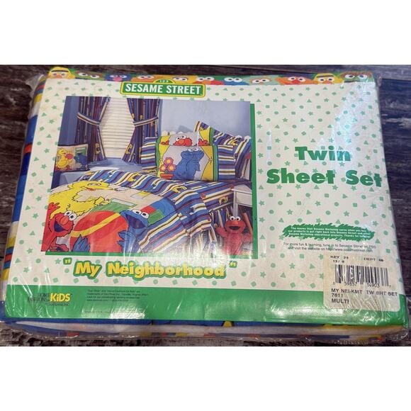 Vintage‎ Sesame Street Twin Sheet Set 2000 Elmo Cookie Monster My Neighborhood - Picture 1 of 9